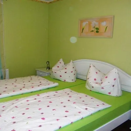 Cosy Apartment In Wei Ig With Garden Struppen Exterior foto