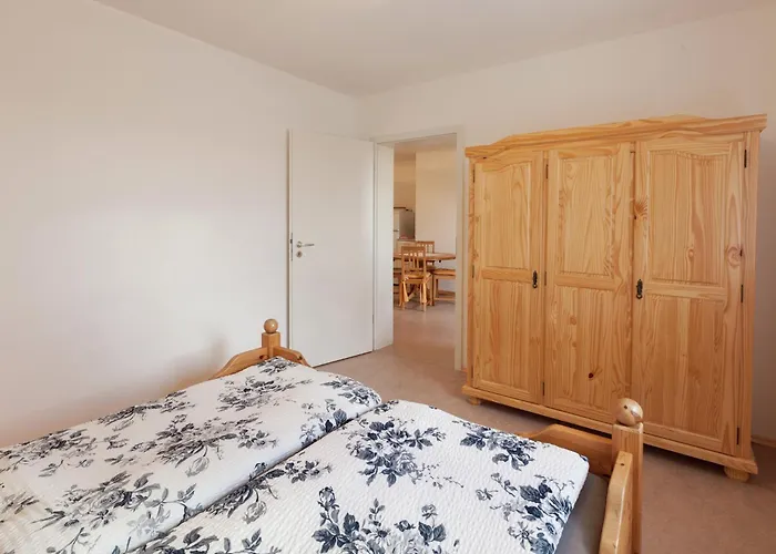 Cosy Apartment In Wei Ig With Garden